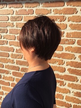 ヘアメイク リーフ 茂原店(HAIRMAKE Leaf) ナチュラル扱いやすい大人ショート