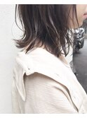 外ハネミディ_マニッシュショート,ネイビーカラー,フレンチボブ