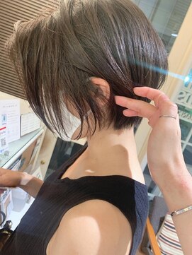 キャンバス バイ ネオリーブ 横浜西口(Canvas by neo.) 大人かわいい小顔丸みのあるショートボブ　20代30代40代