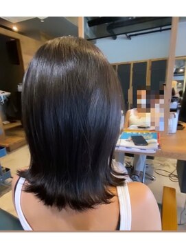 グロウム バイ アフェクト(glowm by AFFECT) 外ハネミディstyle