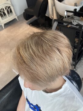 コンフロント(confront) メンズプラチナカラー