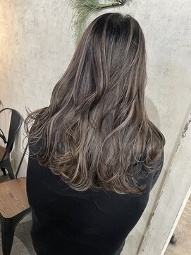 アポロ 横浜駅店(apollo) ハイライトカラー スケルトングレー スモーキーカラー