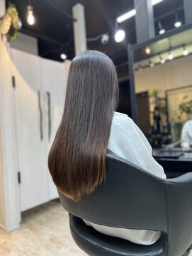 うる艶縮毛矯正トリートメント