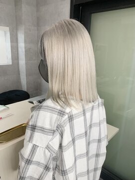 アクション 心斎橋店(ACTION) 10代20代30代　ホワイトカラー