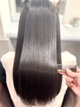 アンダーバーホワイト 広島 並木店(_WHITE) 髪質改善ULTOWAトリートメント