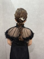 メゾンドムニ 恵比寿(Maison de MUNi)&nbsp;編みおろしヘア