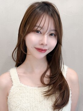 アグノス 青山(Agnos) 大人可愛いダークアッシュモテ髪斜めバング艶感大人ガーリー