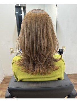 マインバイアフロートギンザ(MYNE by AFLOAT GINZA) 鎖骨ミディアムくびれヘア/レイヤー/ひし形シルエット