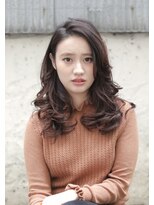 スタジオ 渋谷 原宿(Stujio)&nbsp;大人エレガントなリバースカールのミディアムスタイル