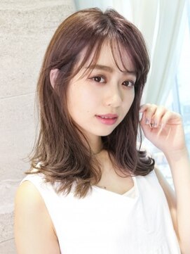 ジ オスカー(THE OSCAR) the oscarくびれ外ハネセミディひし形グレージュ