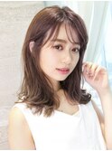 the oscarくびれ外ハネセミディひし形グレージュ