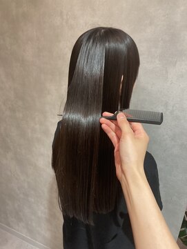 ヘアースペースブルームエア HAIR SPACE BLOOM Ea 【三国/酸性ストレート】髪質改善・白髪ぼかしも人気♪