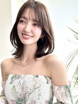 大人かわいいひし形レイヤーボブナチュラルブラウンカラー