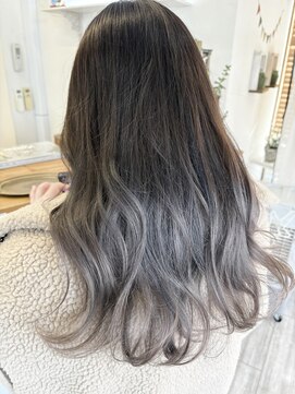 フラバー(flover) ☆ブリーチ3回～グレーグラデーション☆