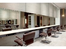 オーバーヘアー 南草津店(over hair)