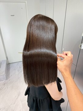 ヴィヴィー 福岡天神店(VIVIE) ツヤ縮毛矯正