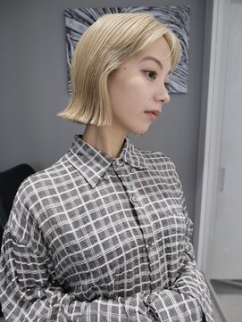 イリ(iLi) 【iLi×REN】ボブ/ミルクティーベージュ/ブリーチダブルカラー