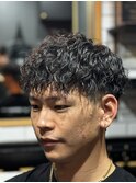 ツイストスパイラル　テーパーフェード　メンズ