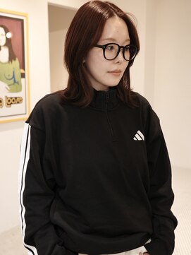 ウィム(wim) " くびれミディ "/レイヤーカット/ウルフレイヤー/サイドバング