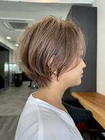 ビューエヒメ(VIEW EHIME)&nbsp;20代30代40代小顔くすみベージュマッシュショート
