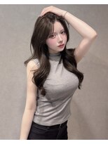 ミーク(meak)&nbsp;インフルエンサー御用達の上品レイヤーカット