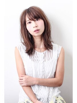 エメリヘアー(Emeli Hair) ネイビーアッシュと外ハネ Emeli