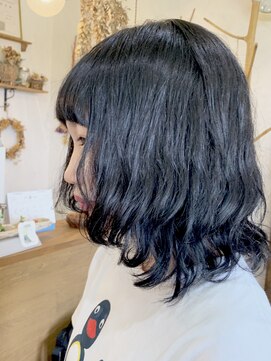 ヘアーサロン リノ(Hair salon LiNO) 伸ばし中の髪にパーマを