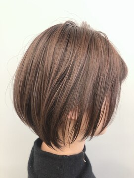 リベロ 柏(Libero) 耳掛けボブ【柏】