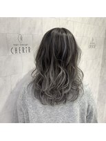 シェリール(CHERiR)&nbsp;大人気♪シルバーバレイヤージュ☆ブリーチ3回以上