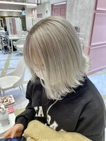 リー 梅田(Lee)&nbsp;ボブ×ホワイトシルバー