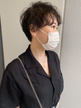 モルニ(MORNI) ゆるウェーブ_マロンベージュ Aラインボブ かきあげ