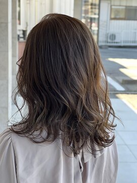 アレクサンドルオブカラーズカナザワ(ALEXANDRE OF COLORS KANAZAWA) 赤み抑えベージュ