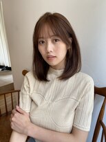 大人かわいいミディアムレイヤー顔まわりレイヤーピンクベージュ