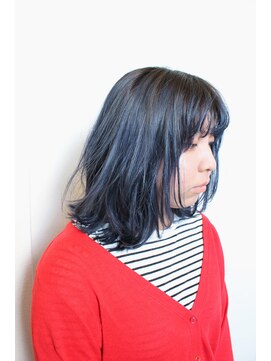 ビアージュ(Viage) :外はねミディ　:ネイビーカラー　:ブルーブラック　:根本黒