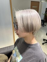 ヘアークリニック ラクシア 石巻(Hair Clinic LAXIA Ishinomaki) プラチナブロンドハンサムショート