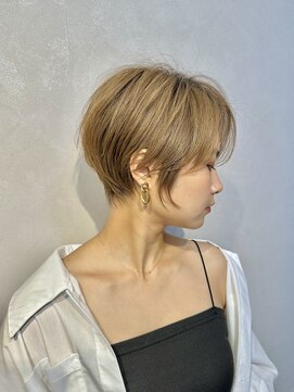 ナンバー 六本松(Number) 大人可愛い20代30代40代丸みショートボブ/ミルクティーベージュ