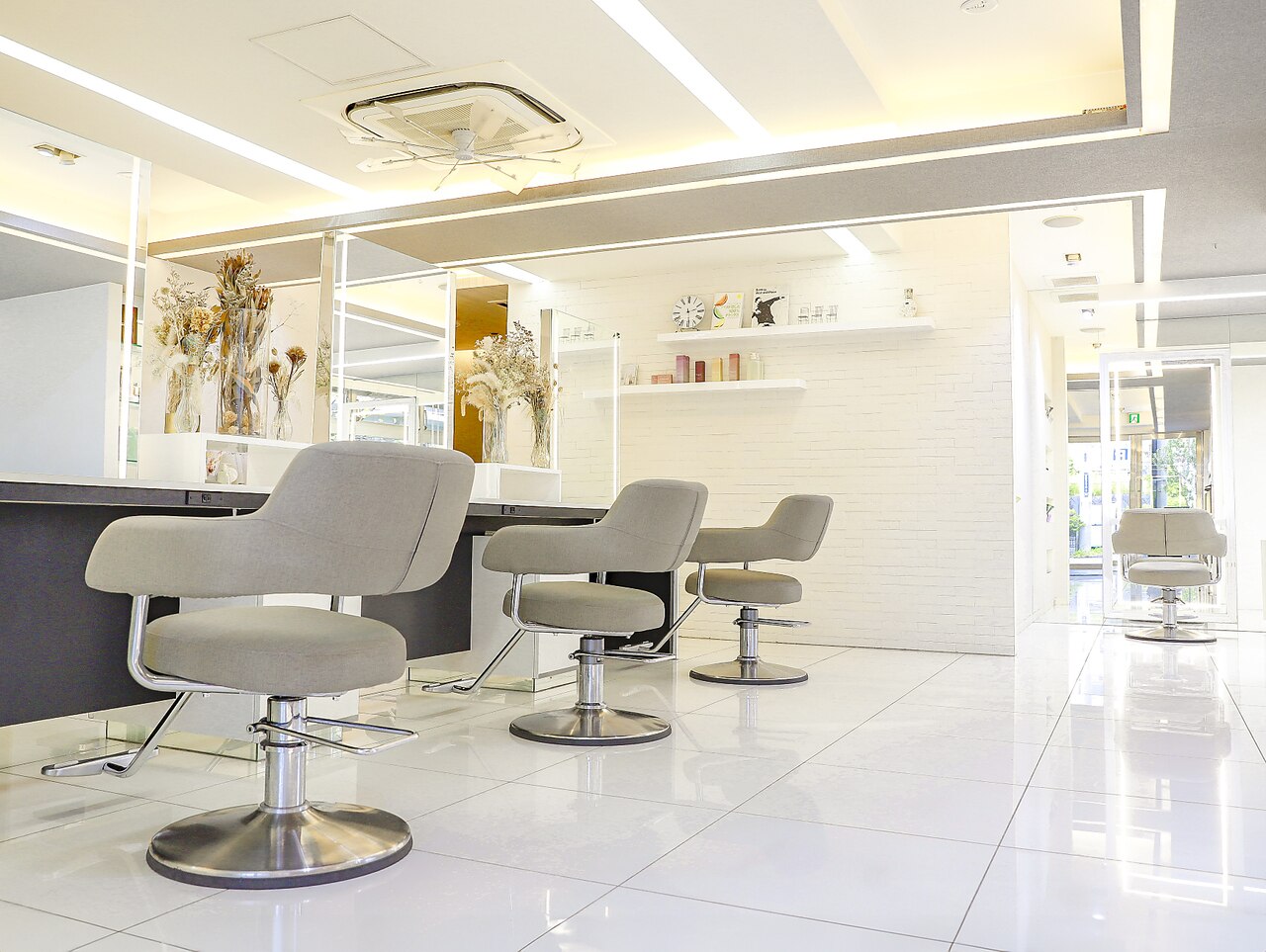 ❤ヘアサロン専売品＆限定品❣この1台でどんなヘアスタイリングも思いのまま♪❤ 松戸市で髪質改善トリートメントが上手い美容院・ヘアサロン＆人気ヘア