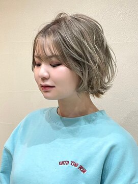 モリグリーン(MORI GREEN) ◆ボブ【外国人風デザインカラー】アッシュシルバー