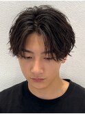 センターパートシャドウパーマ刈り上げマッシュツーブロック