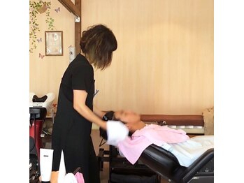 マックス(MAX)の写真/顔周りの印象を変える眉カットやシェービングもお任せ下さい◎清潔感のある爽やかな印象に仕上げます。