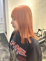 ココ 原宿(KOKO) 顔周りレイヤーカットセミロングオレンジカラー