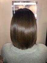 アールサロン アオヤマ(Rr SALON AOYAMA) プラチナミネコラストレート