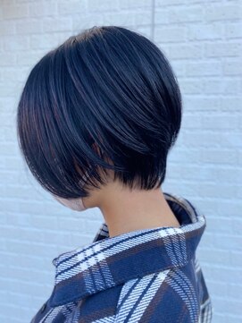 ミミックヘアー(MiMic hair) くびれショート