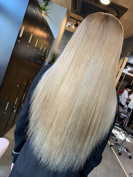 ラピス 横浜(Lapis) ホワイトベージュ