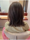 くびれ外ハネセミロング
