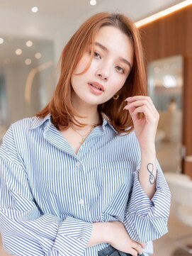 イルハバナ 渋谷(ill HAVANA) ハイトーン顔周り似合わせミディアムレイヤー小顔カット