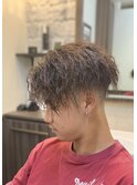 縦落ちツイストパーマ<理容室>[メンズ/眉毛/バーバー/御徒町]