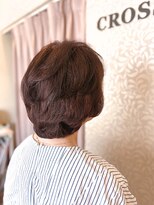 クロス(CROSS) 50代60代70代/白髪染め/後頭部ふんわり/レイヤーショート