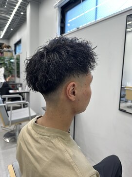 ジュール メンズ 大分(Joule men's) ツイスト/スパイキーショート/スキンフェード/[大分駅]