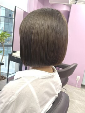 アヴァンス 難波店(AVANCE.) 骨格に合わせた小顔に見える切りっぱなしボブ